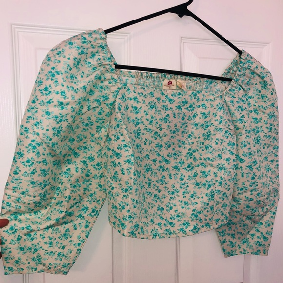 Levi’s floral blouse - Picture 3 of 6